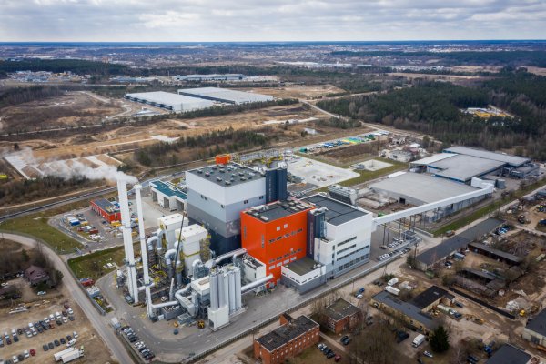 Vilniaus kogeneracinėje jėgainėje pradėti biokuro jėgainės karštieji bandymai